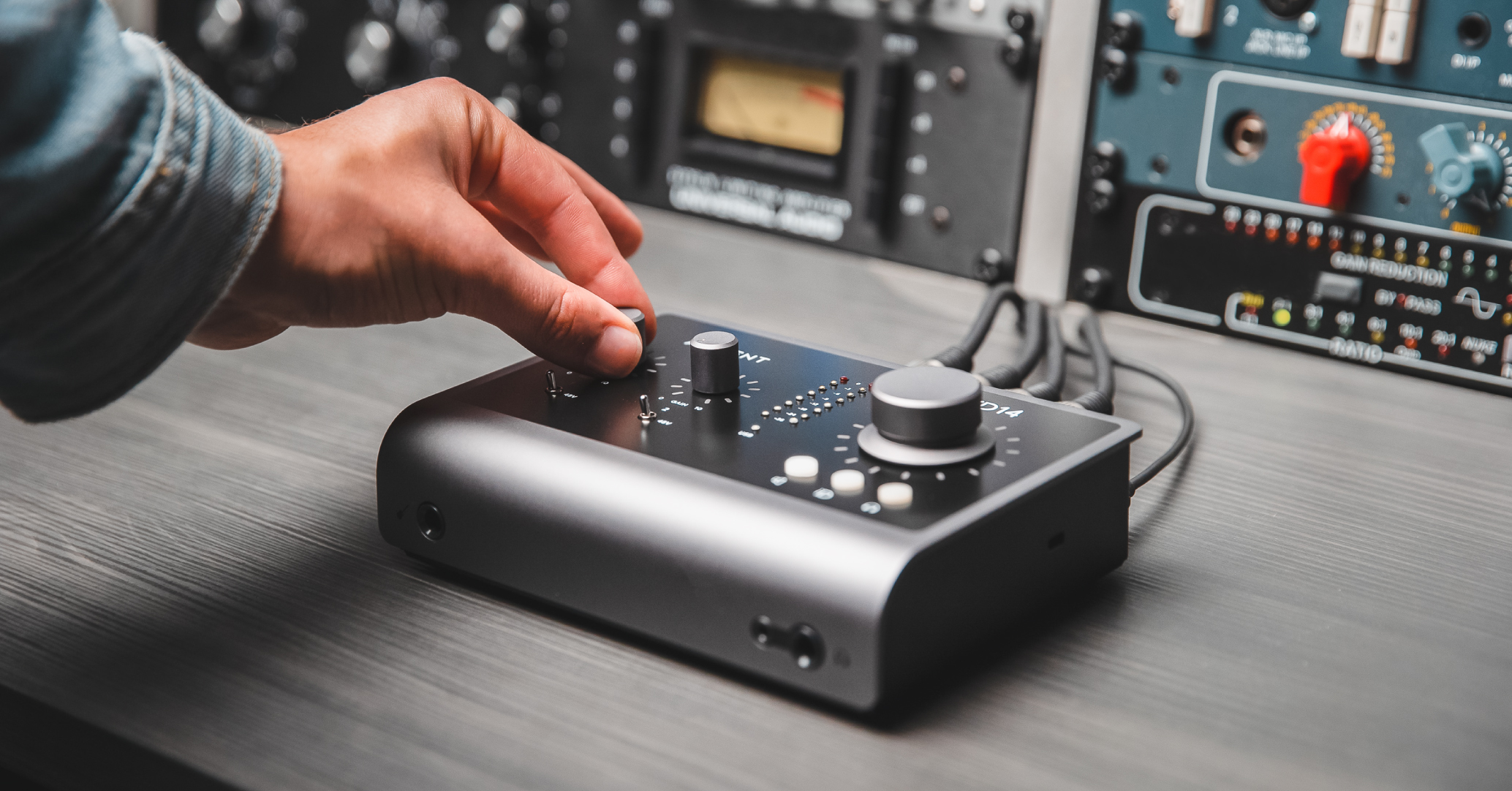 Audientのホームスタジオ向けオーディオインターフェイス「iDmkⅡ」シリーズは、本当にAudientのビックコンソールと同じマイクプリアンプを搭載しているのか？