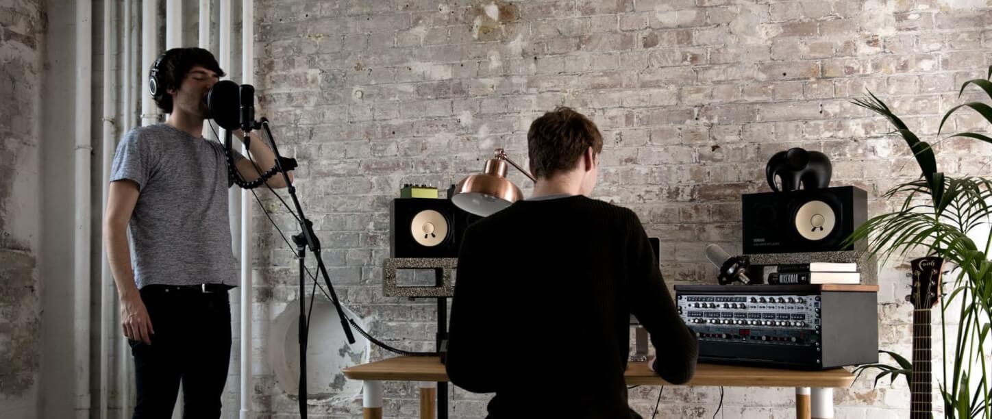 今さら聞けない？オーディオレイテンシーはなぜ起こる？