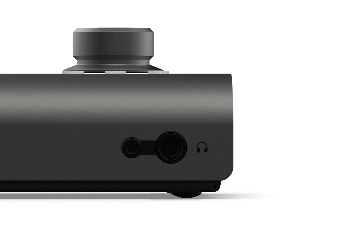 デュアル・ヘッドフォン出力