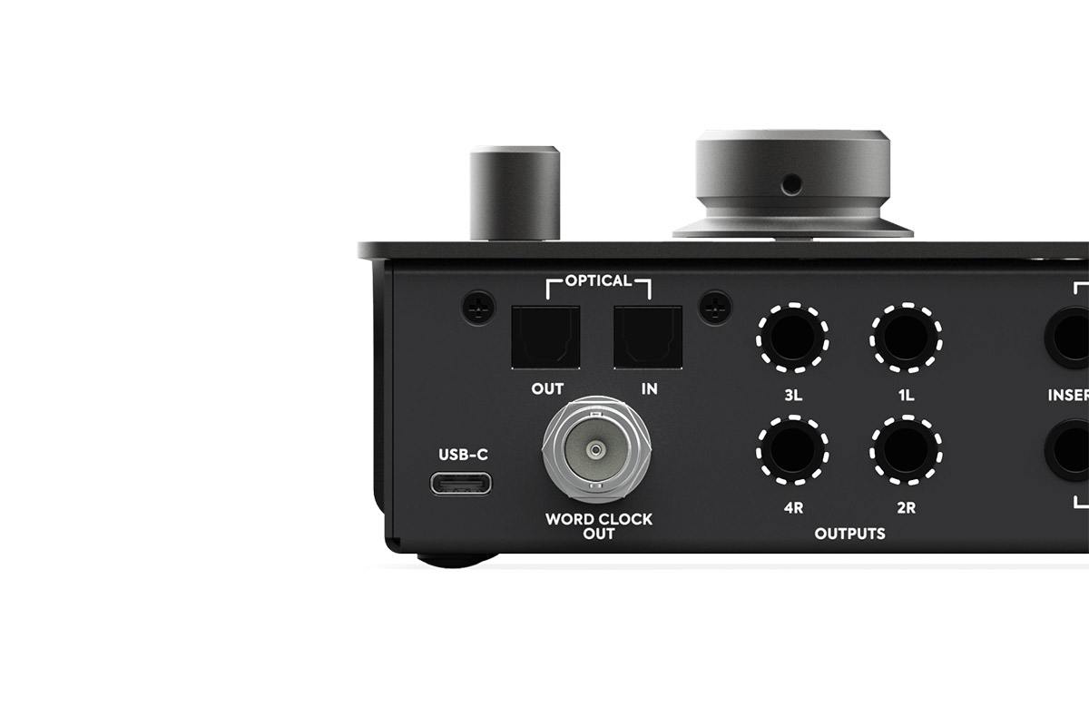 スピーカー出力