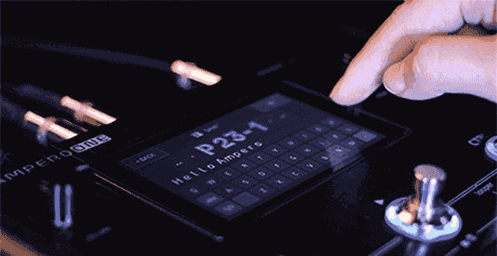 タッチスクリーン