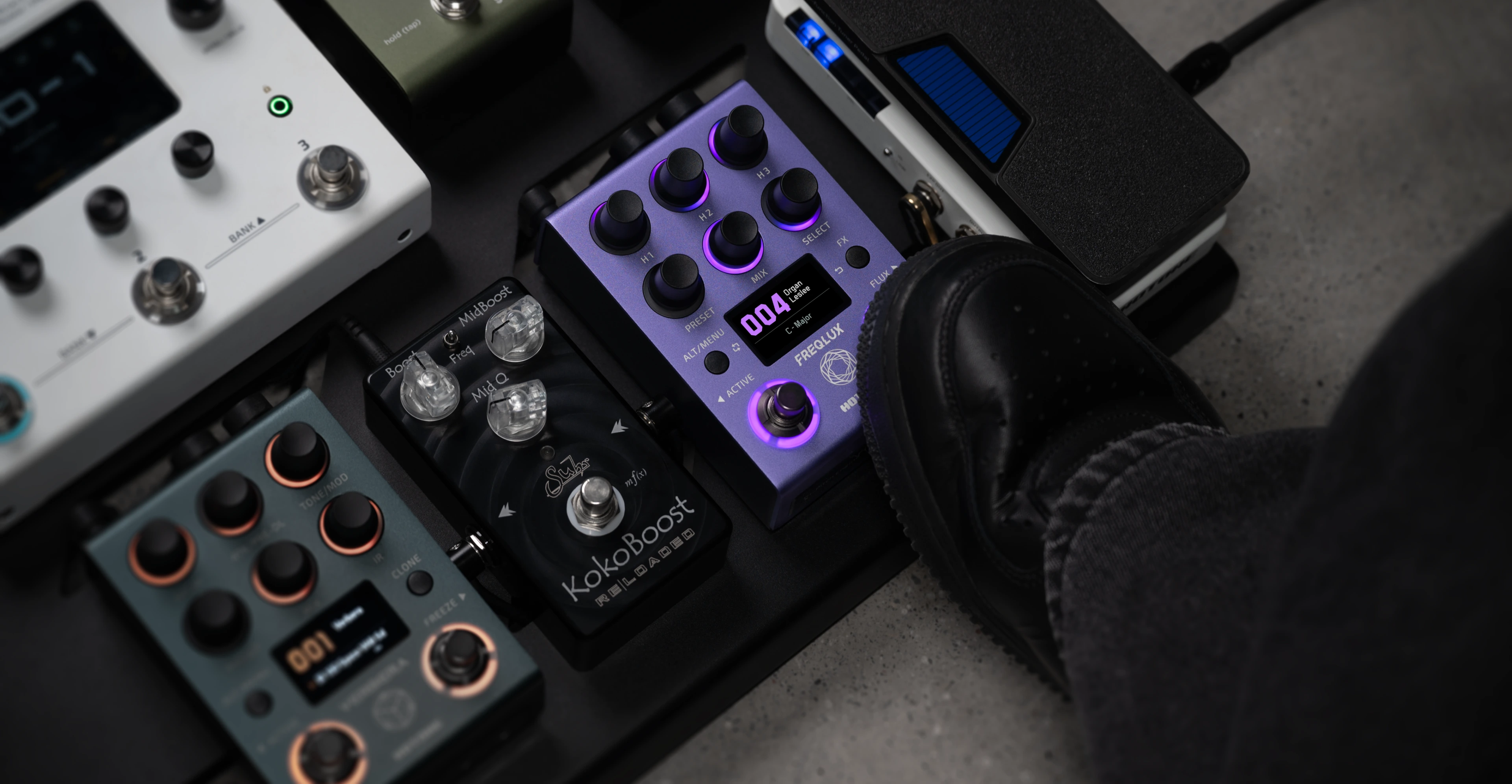Freqlux Fluxフットスイッチ・コントロール