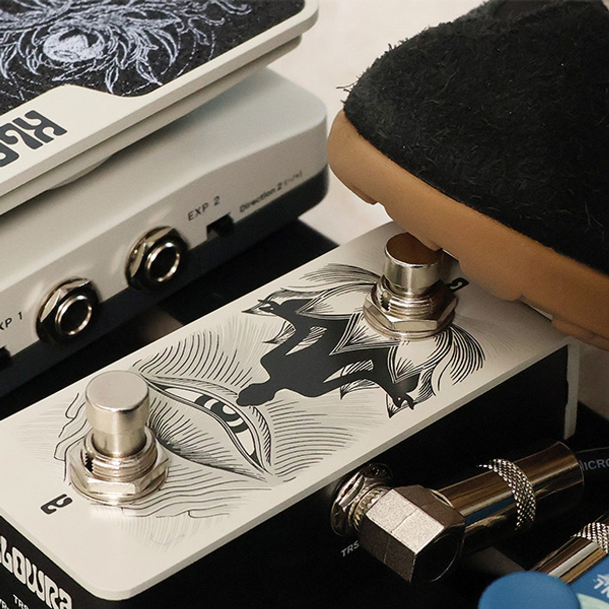 デュアル・モーメンタリー・スイッチ