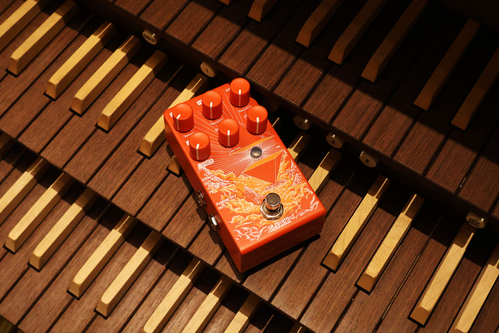 KLOWRA Verdict Poly Octaver hero