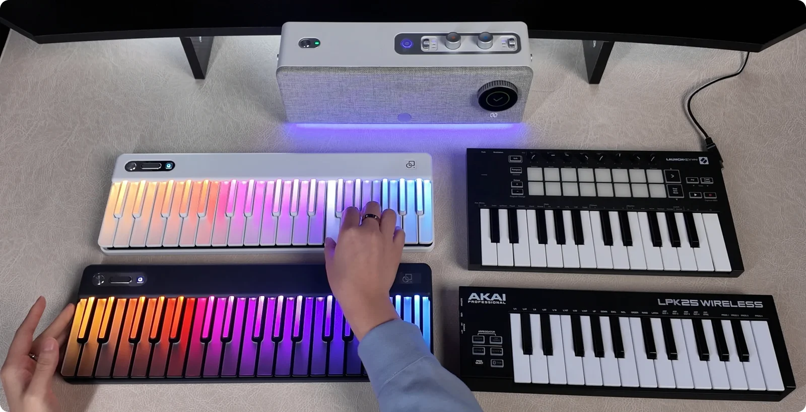複数の MIDI デバイスを接続した PartyStudio Speaker