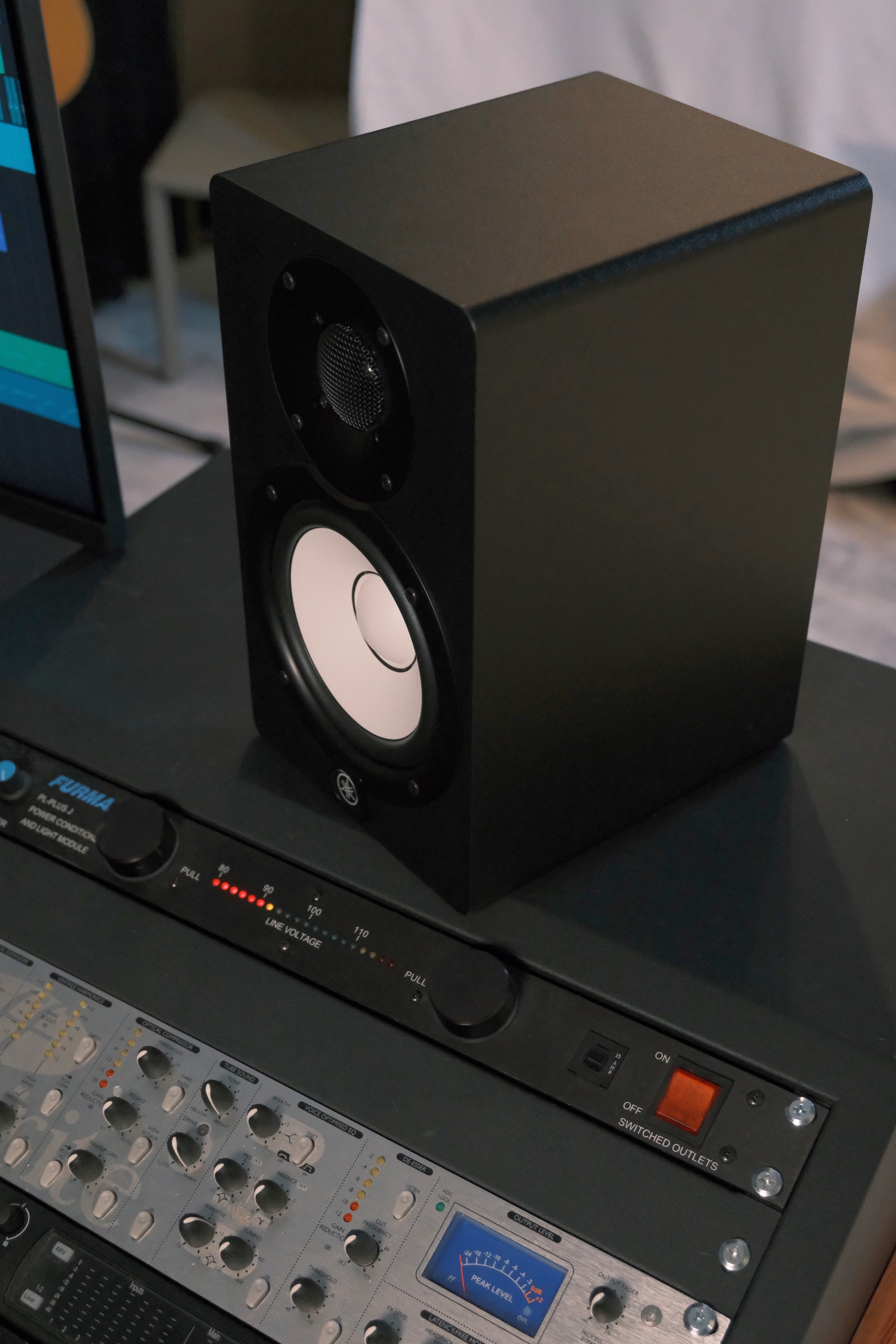 モニタースピーカー専用エリア