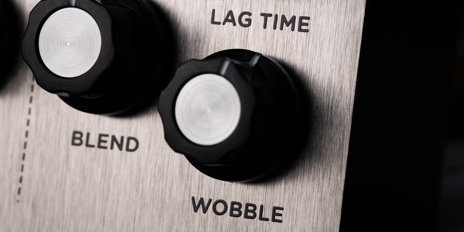 ダブルトラッカー・コントロール