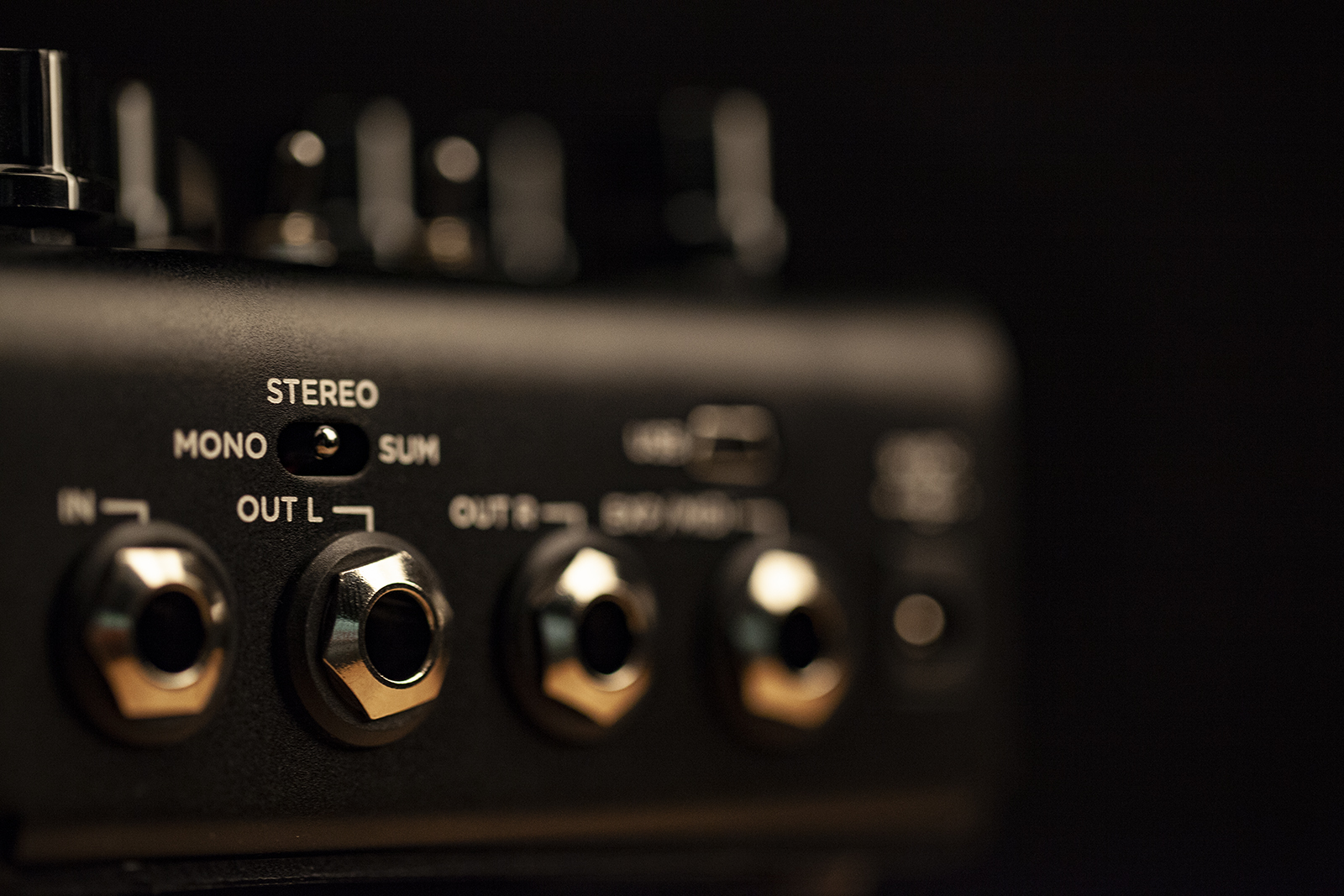 Stereo → Stereo