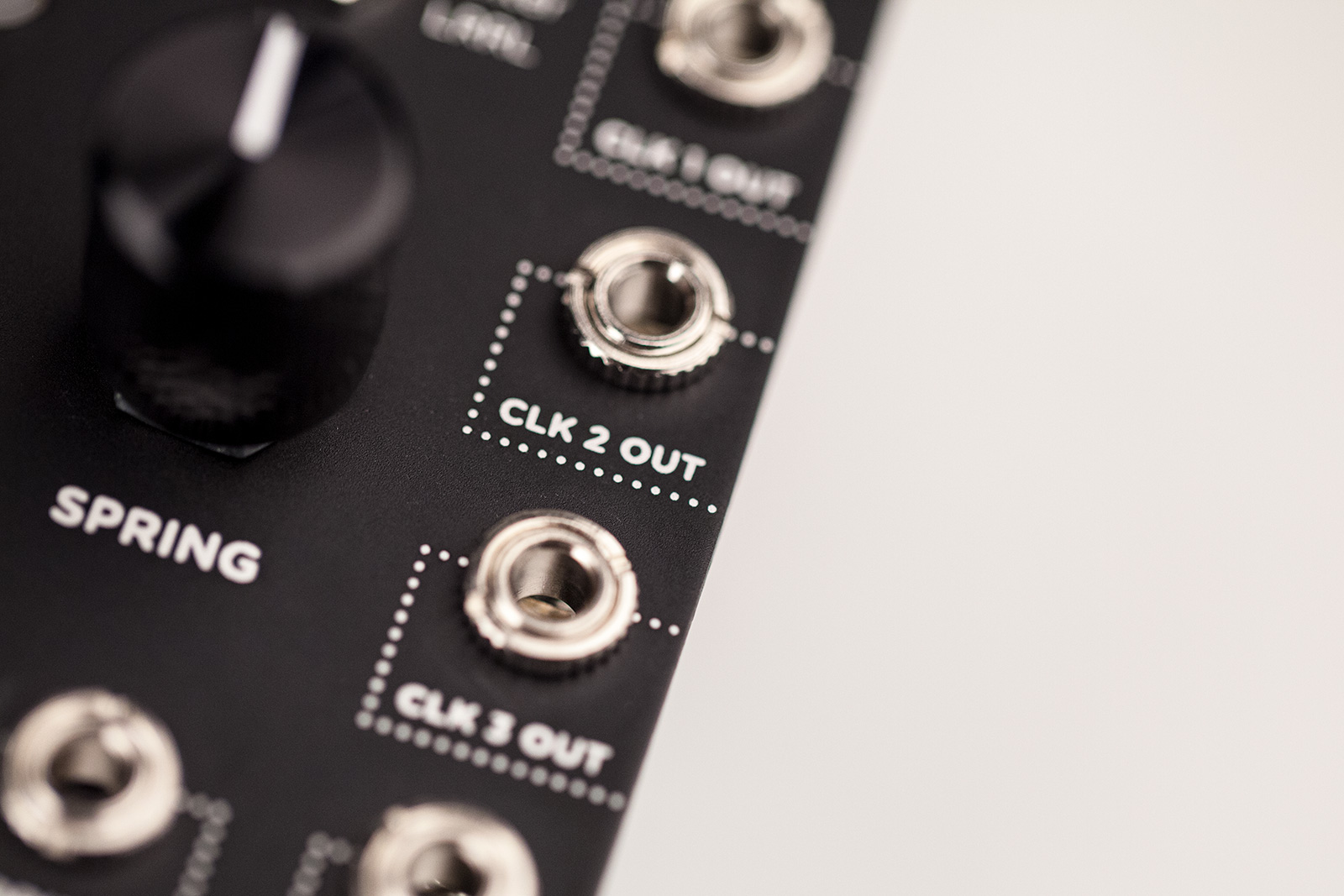 クロックアウト