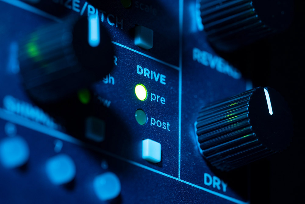 エクスプロージョン